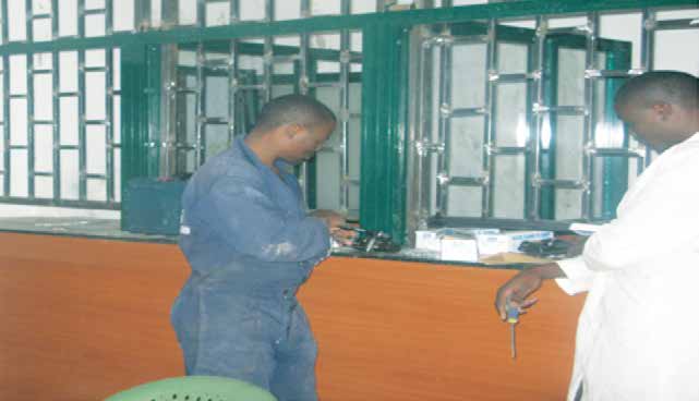 Forex Bureau Counters — photo 1